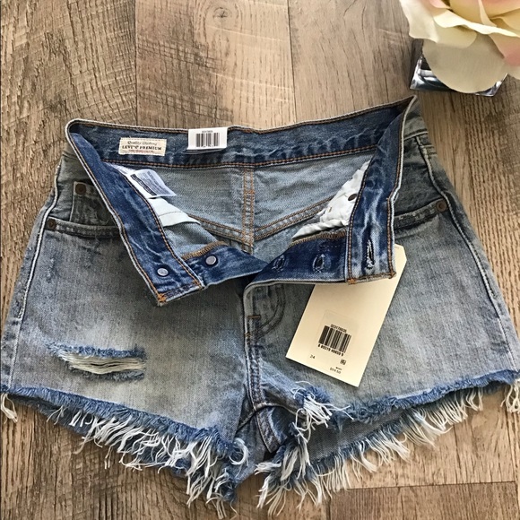 LEVI’S 501 MID RISE SHORTS 🎀 - Picture 6 of 9